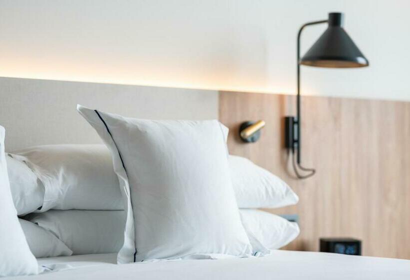 اتاق استاندارد, Livvo Lumm