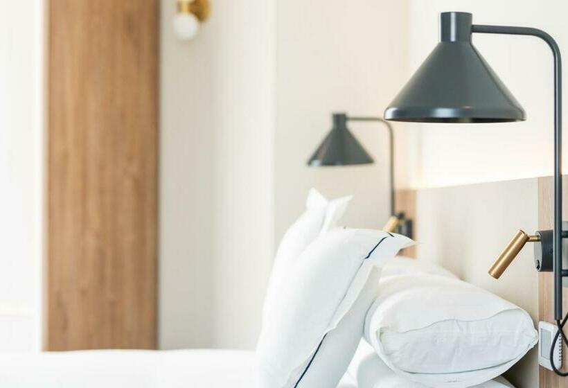 اتاق استاندارد, Livvo Lumm