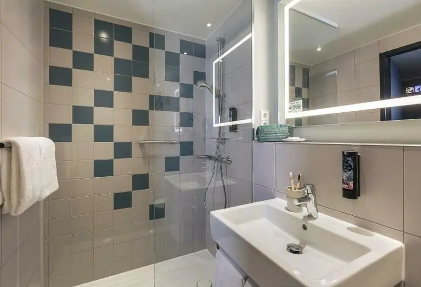 اتاق سوپریور, Holiday Inn   The Niu, Flash Berlin Charlottenburg, An Ihg