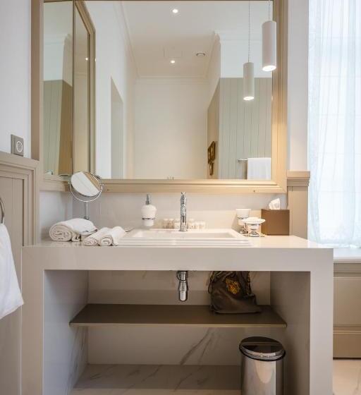 سوئیت با تخت بزرگ, Villa Friedheim