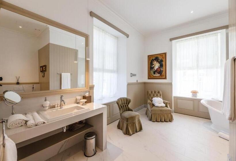 سوئیت با تخت بزرگ, Villa Friedheim