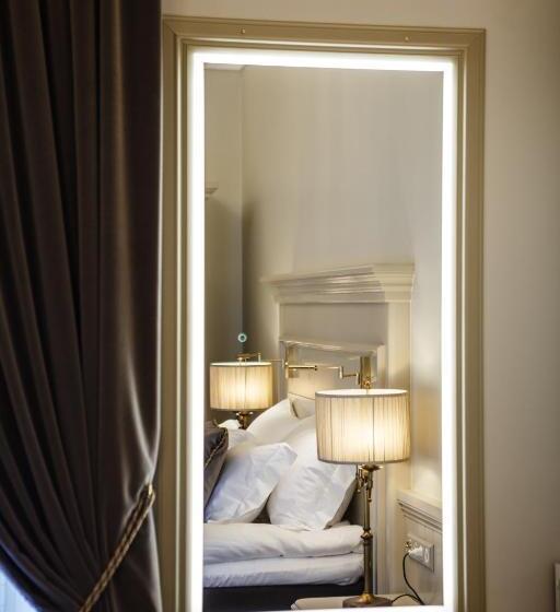 Deluxe Suite King Bed, Villa Friedheim