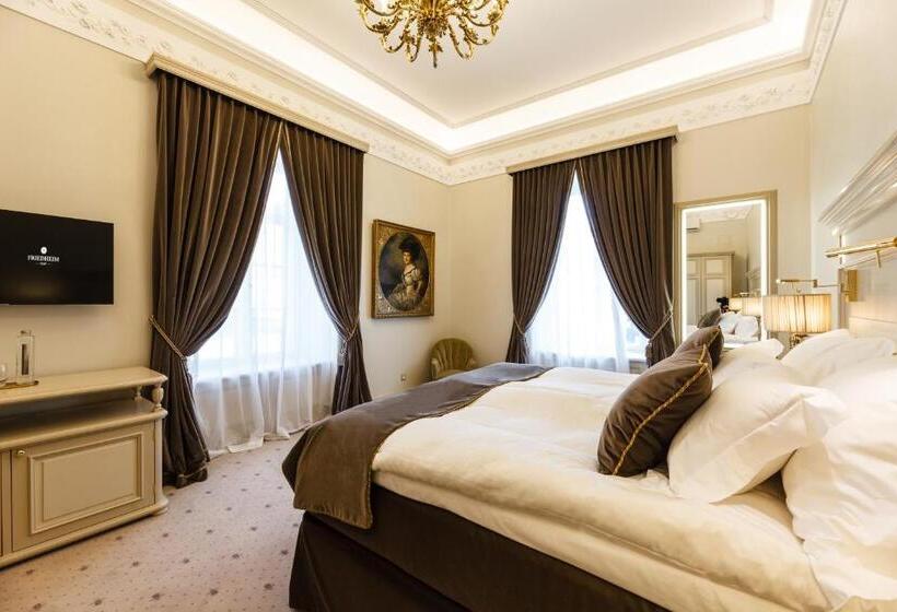 Deluxe Suite King Bed, Villa Friedheim