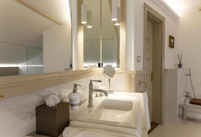 سوییت خانوادگی, Villa Friedheim