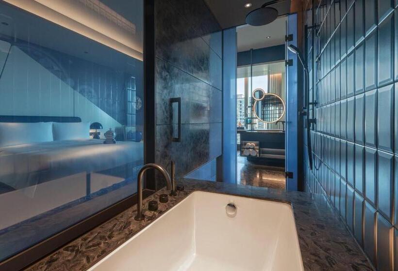 Номер Стандарт, W Changsha