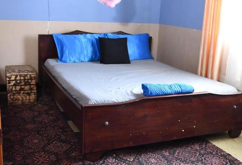 اتاق لوکس, Santaviva