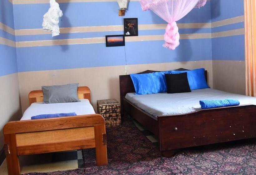 اتاق لوکس, Santaviva