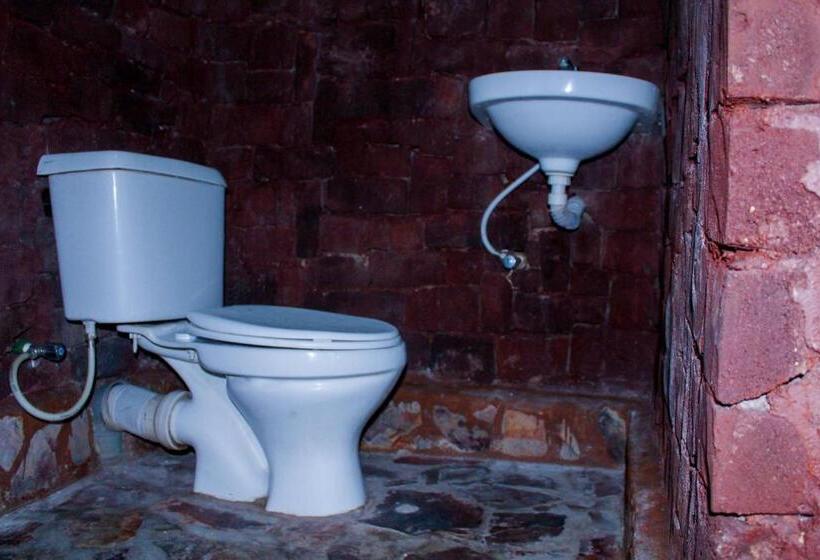 اتاق اکونومی, Santaviva