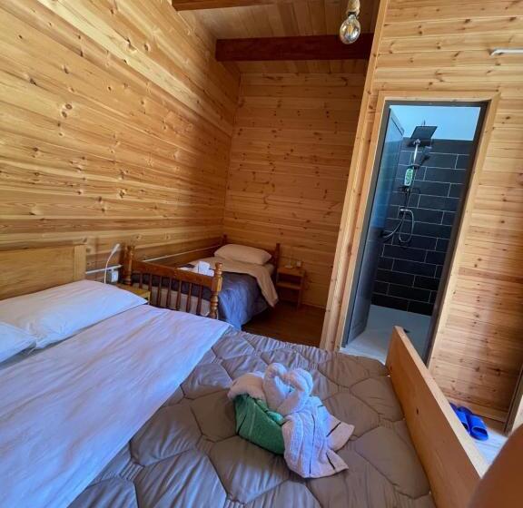 家庭间, Royal Land