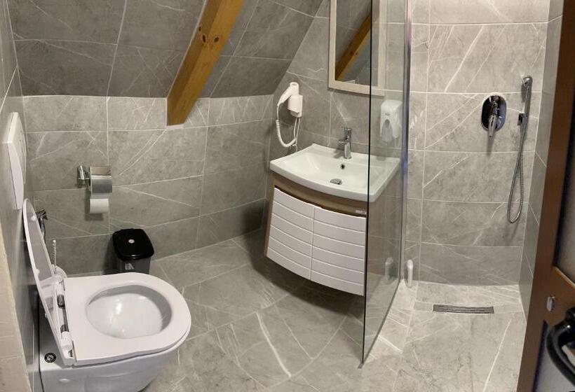 标准间带阳台, Royal Land