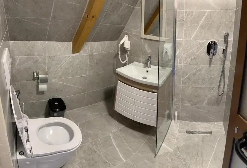 Balkonlu Standart Oda, Royal Land