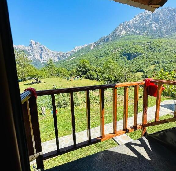 标准间带阳台, Royal Land