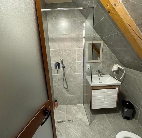 标准间带阳台, Royal Land