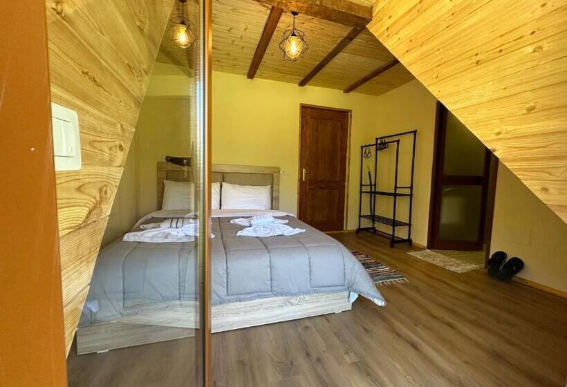 标准间带阳台, Royal Land