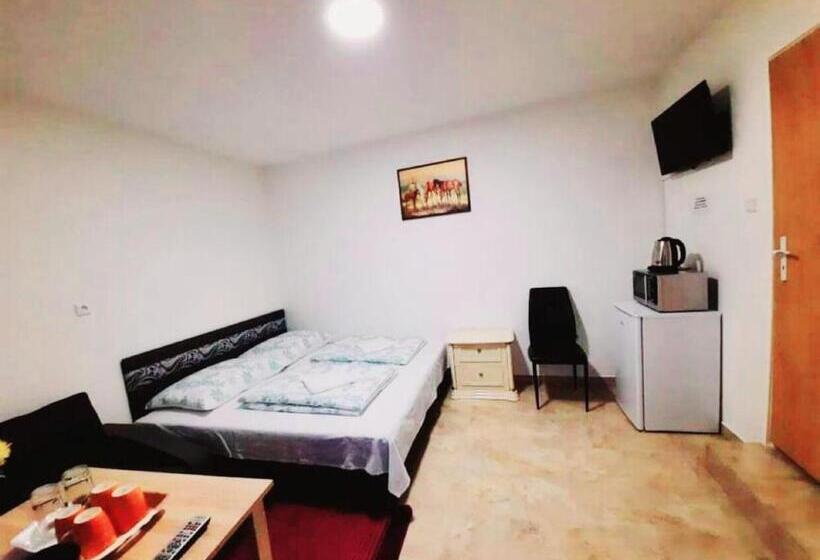 Номер Стандарт, Ubytování U Tranů