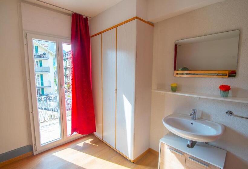 اتاق کلاسیک چهارنفره, Sonne Holiday Rooms
