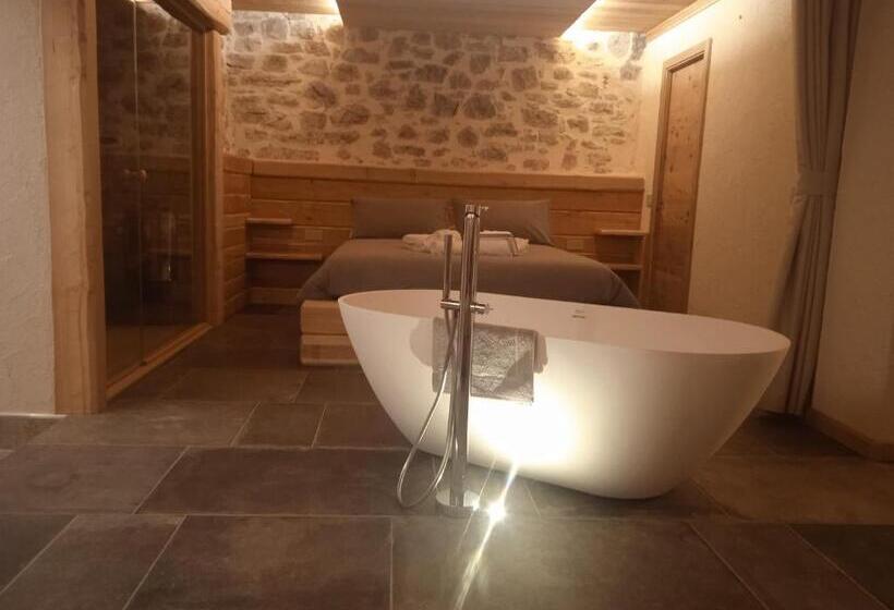 غرفة ديلوكس, Chalet Noèr