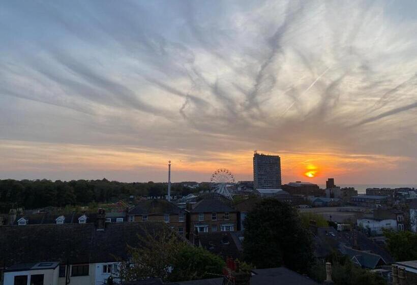 스탠다드 싱글 룸, Cloudzen