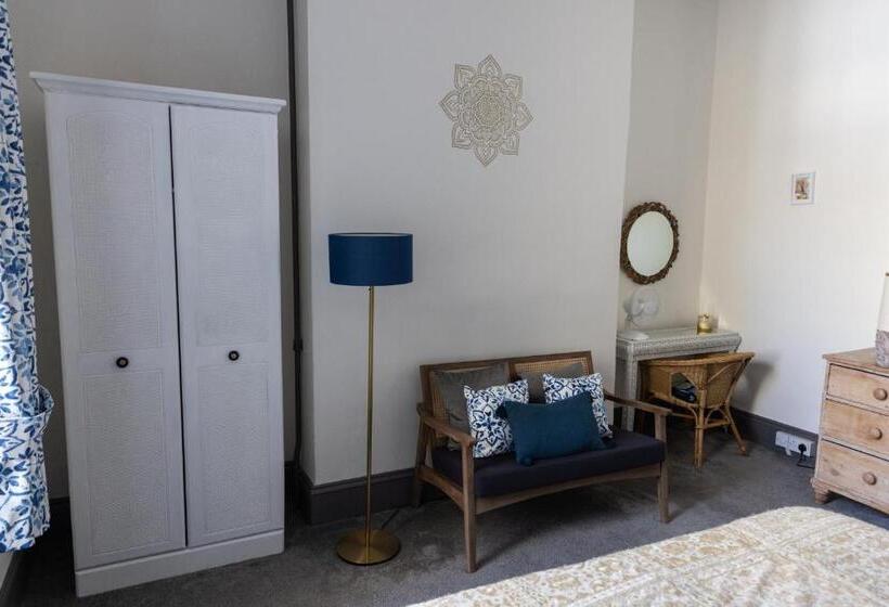 스탠다드 룸 킹사이즈 침대, Cloudzen