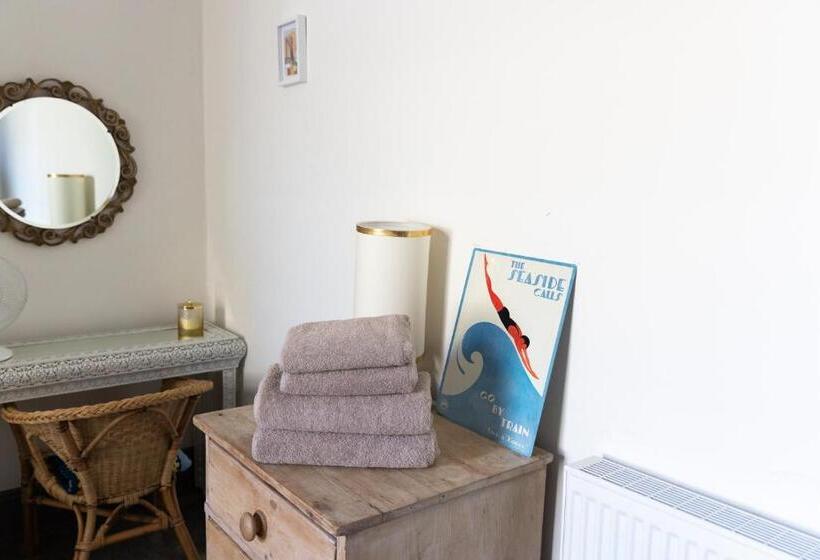 스탠다드 룸 킹사이즈 침대, Cloudzen