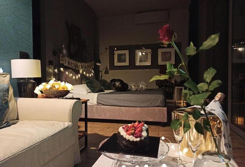 اتاق استاندارد با چشم‌انداز دریاچه, The Lake House