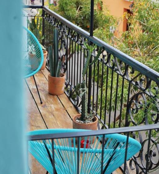 آپارتمان 1 خوابه با بالکن, Fixie Lofts Slow Life Villa