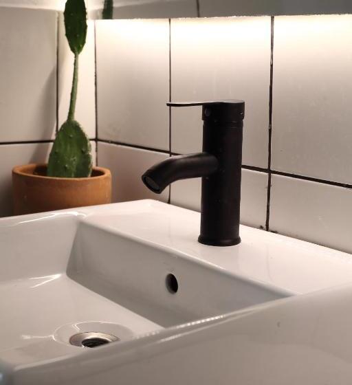 آپارتمان 1 خوابه با بالکن, Fixie Lofts Slow Life Villa