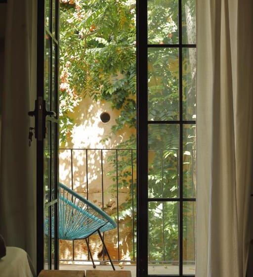 آپارتمان 1 خوابه با تراس, Fixie Lofts Slow Life Villa