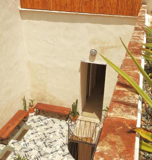 آپارتمان 1 خوابه با تراس, Fixie Lofts Slow Life Villa