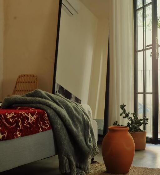 ویلای یک اتاق خوابه با استخر شنا, Fixie Lofts Slow Life Villa