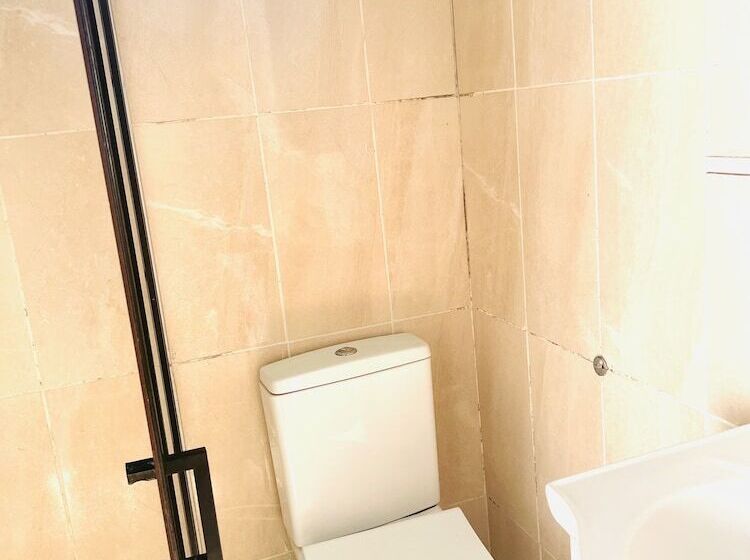 スタンダードシングルルーム, Otel Grand Sami