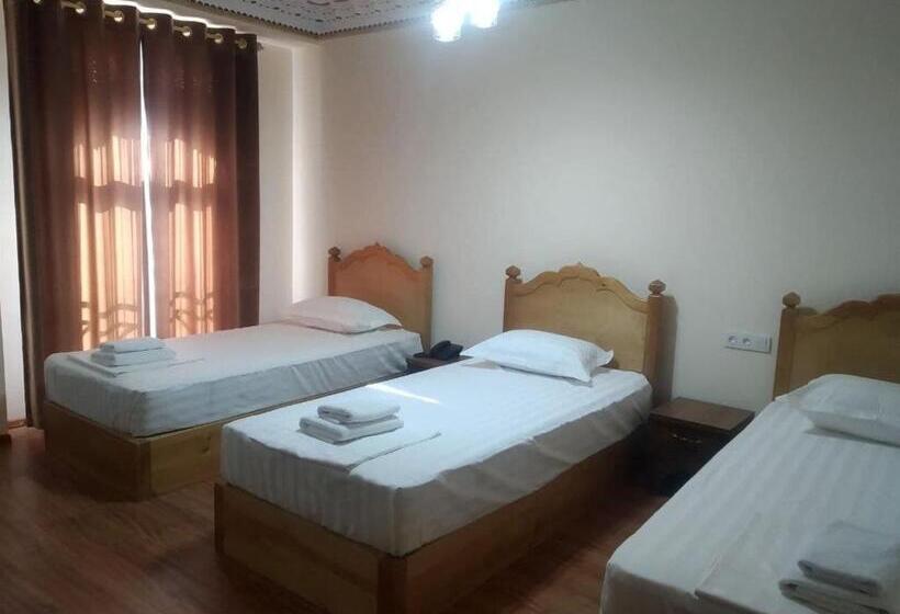 חדר סטנדרט לשלושה, Al Imran Boutique