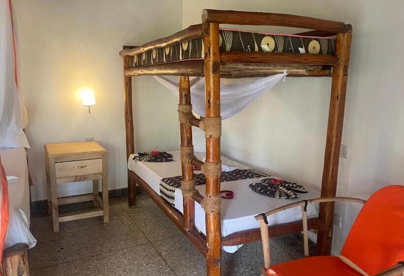 ファミリールーム, Lala Land Lodge