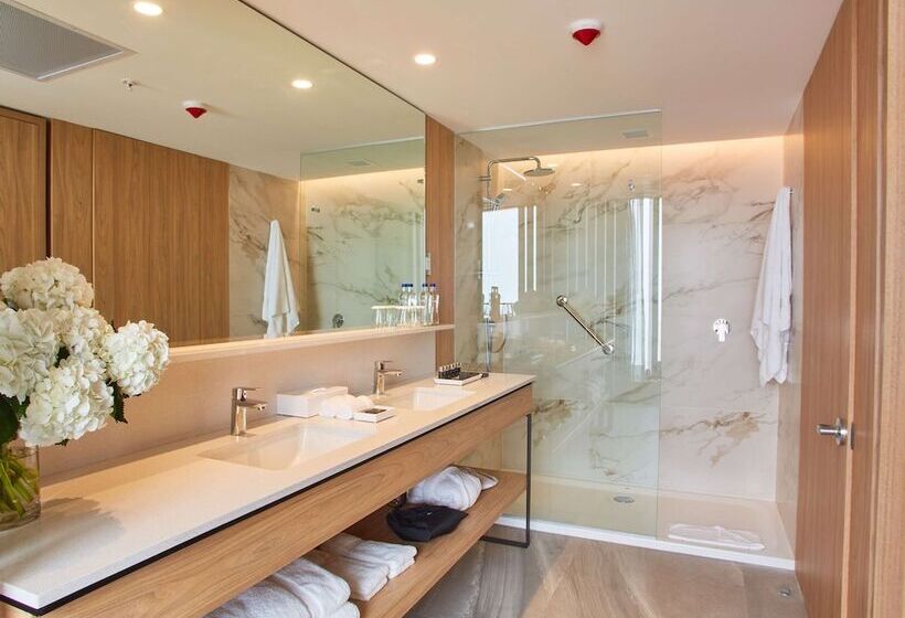 جناح جونيور إداري, Pullman Lima Miraflores