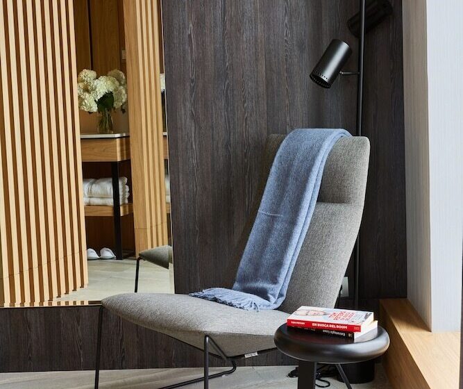 جناح جونيور إداري, Pullman Lima Miraflores