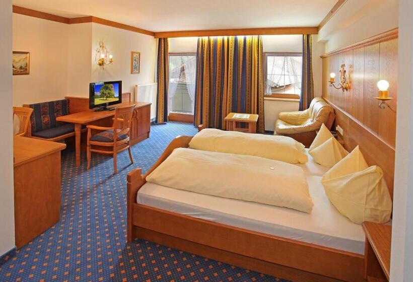 标准间带阳台, Posthotel Erlerwirt