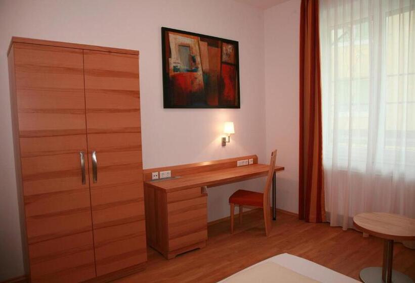 컴포트 싱글 룸, Businesshotel Schramberg