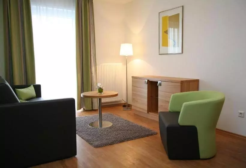 スイート, Businesshotel Schramberg