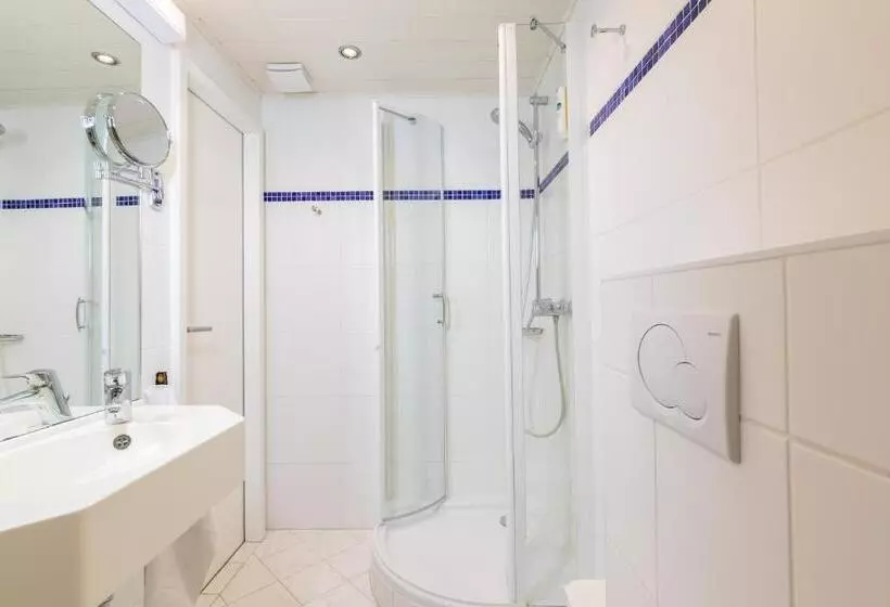 اتاق استاندارد یک نفره, Baltic Hotel Lübeck