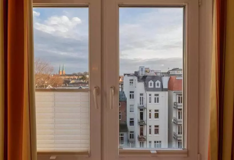اتاق عادی یک تخته, Baltic Hotel Lübeck