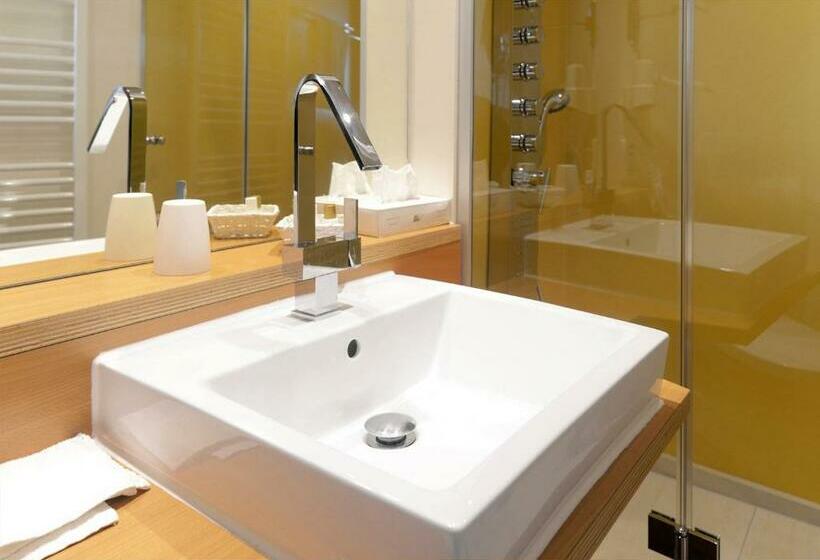 スタンダードシングルルーム, Bayerisch Meran