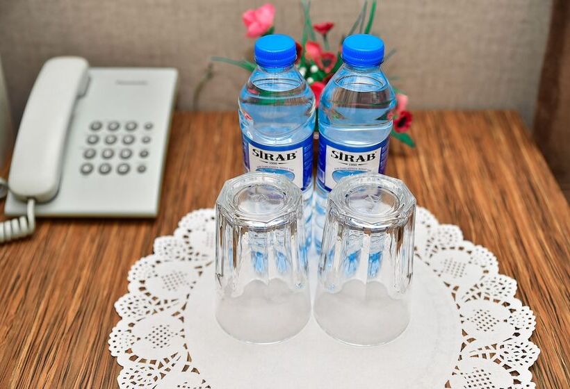 اتاق استاندارد سه نفره, Boulevard Rigs Boutique