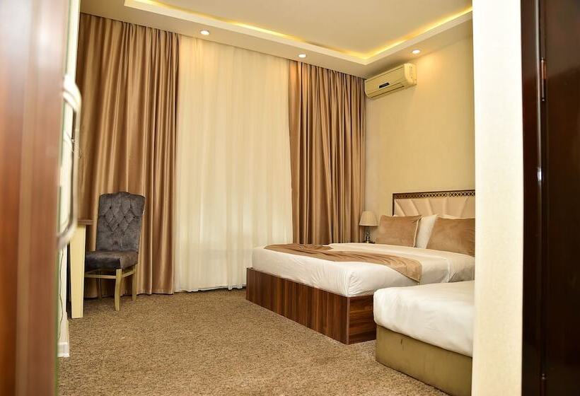 اتاق استاندارد سه نفره, Boulevard Rigs Boutique