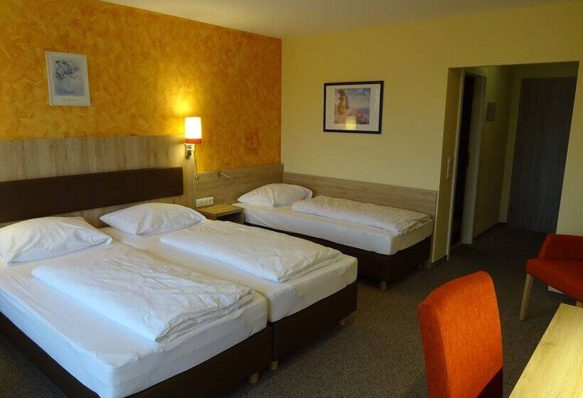 Номер Стандарт Трехместный, Gasthof Hotel Zum Ross