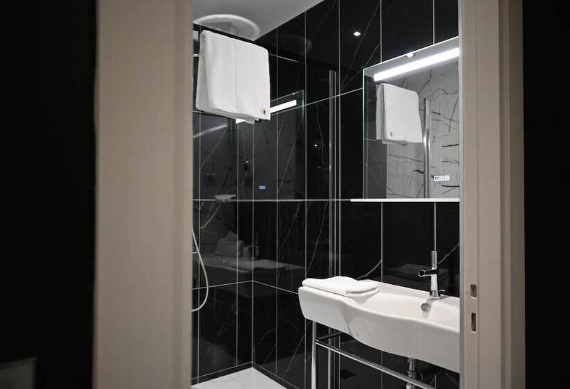 חדר סטנדרט, Logis Hôtel Borel