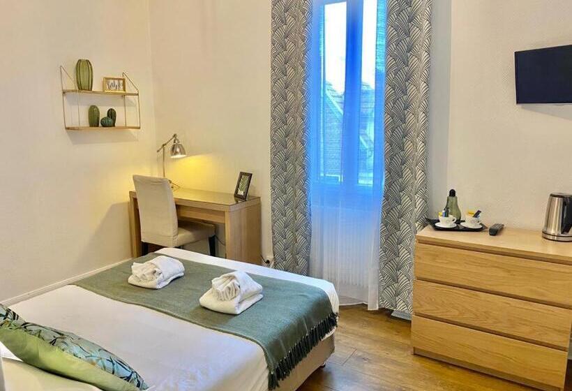 Номер Стандарт, Hôtel Jules