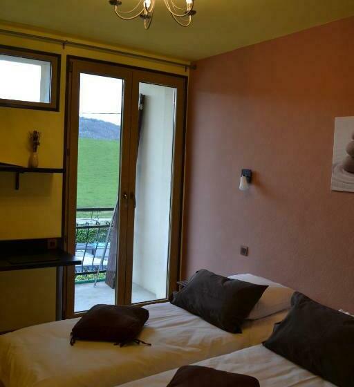 スタンダードルーム, La Tour Du Loup