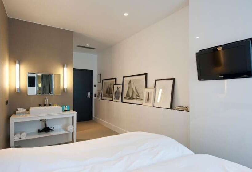 غرفة قياسية, Les Nuits