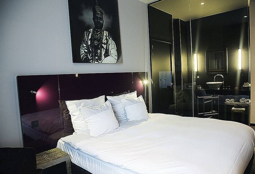 غرفة قياسية, Les Nuits