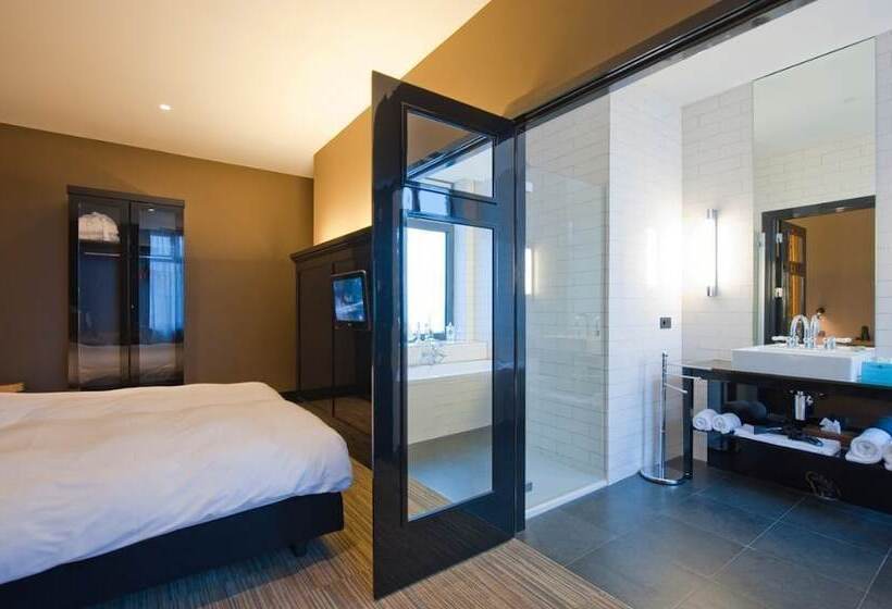 غرفة ديلوكس, Les Nuits